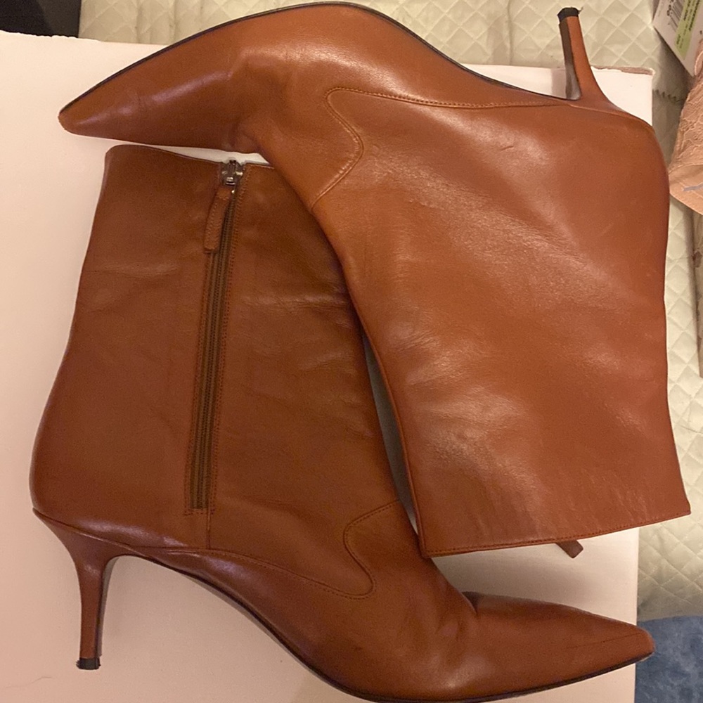 Monse boots in color tan. Size 9.5 EU 40.